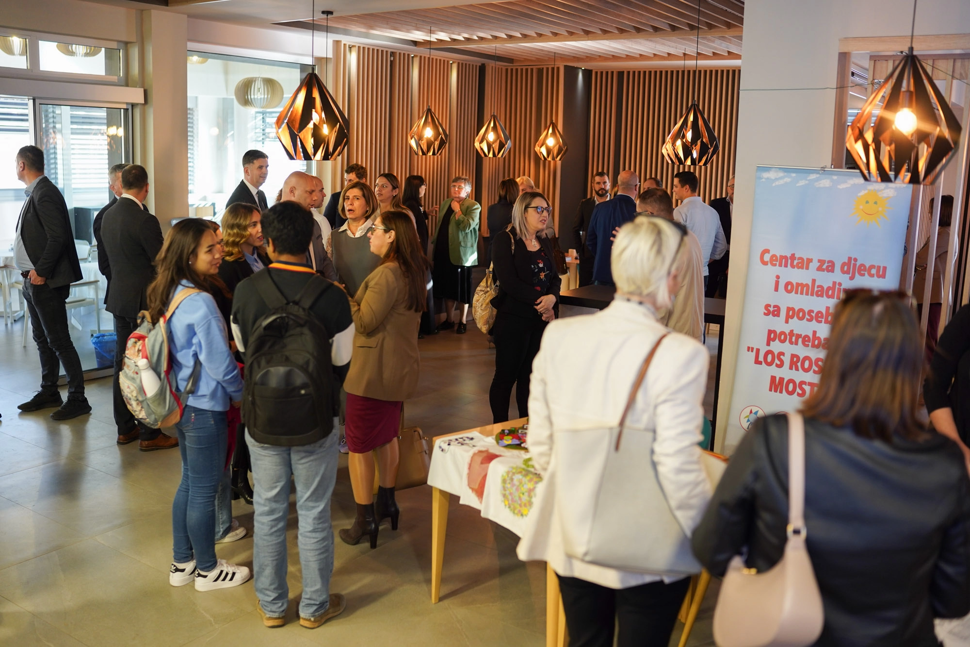 Mostar ponovno postaje galerija pod otvorenim nebom