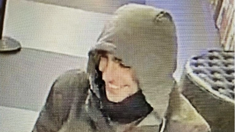 Nađen ruksak ubojice moćnog direktora u NYC-u, FBI nudi 50.000 dolara za informacije