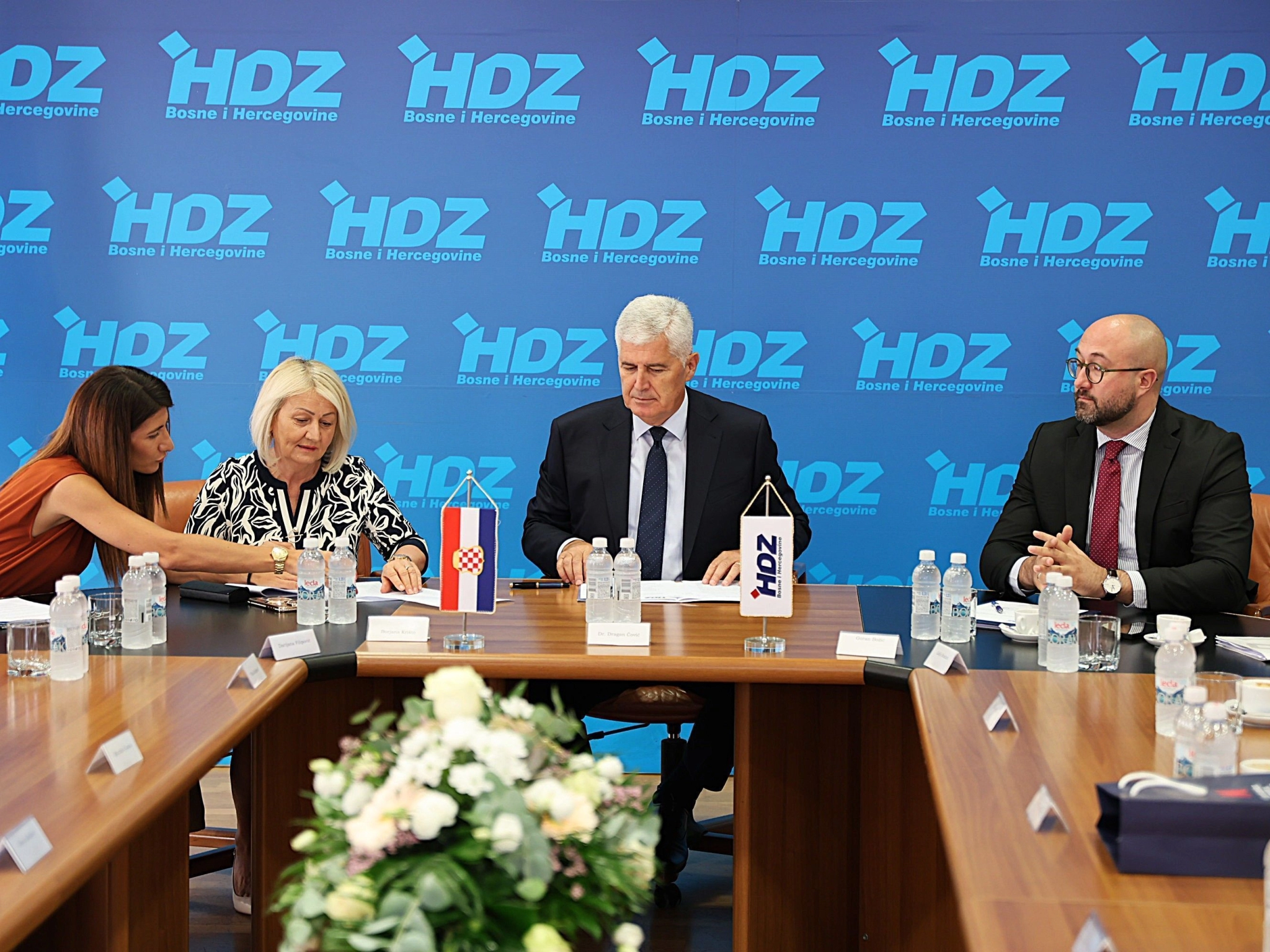 Čović: Izborni zakon BiH promijeniti treba najbrojniji narod u BiH