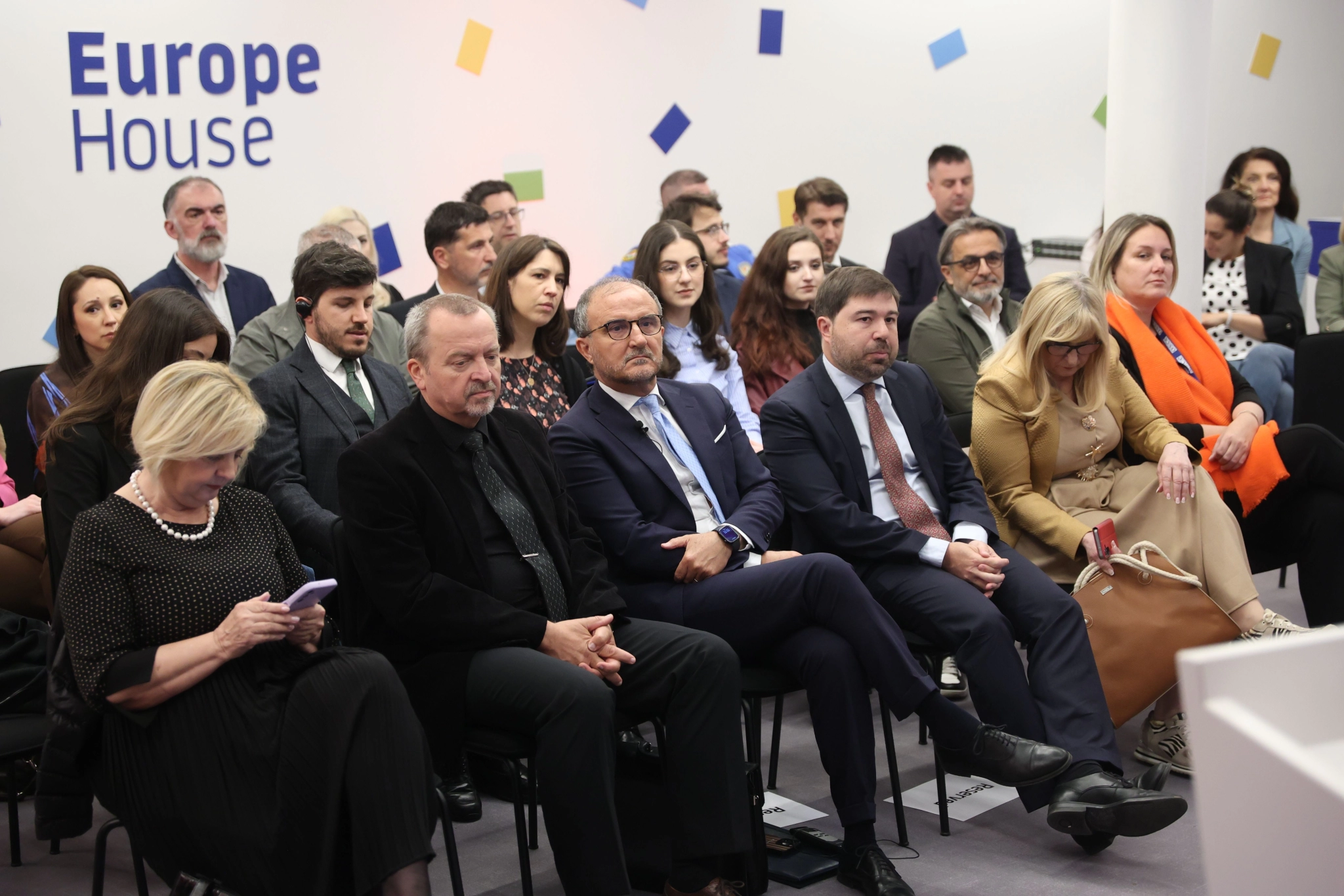 Medijske slobode i sigurnost novinara u BiH i nadalje ugroženi, izborna godina dodatni izazov