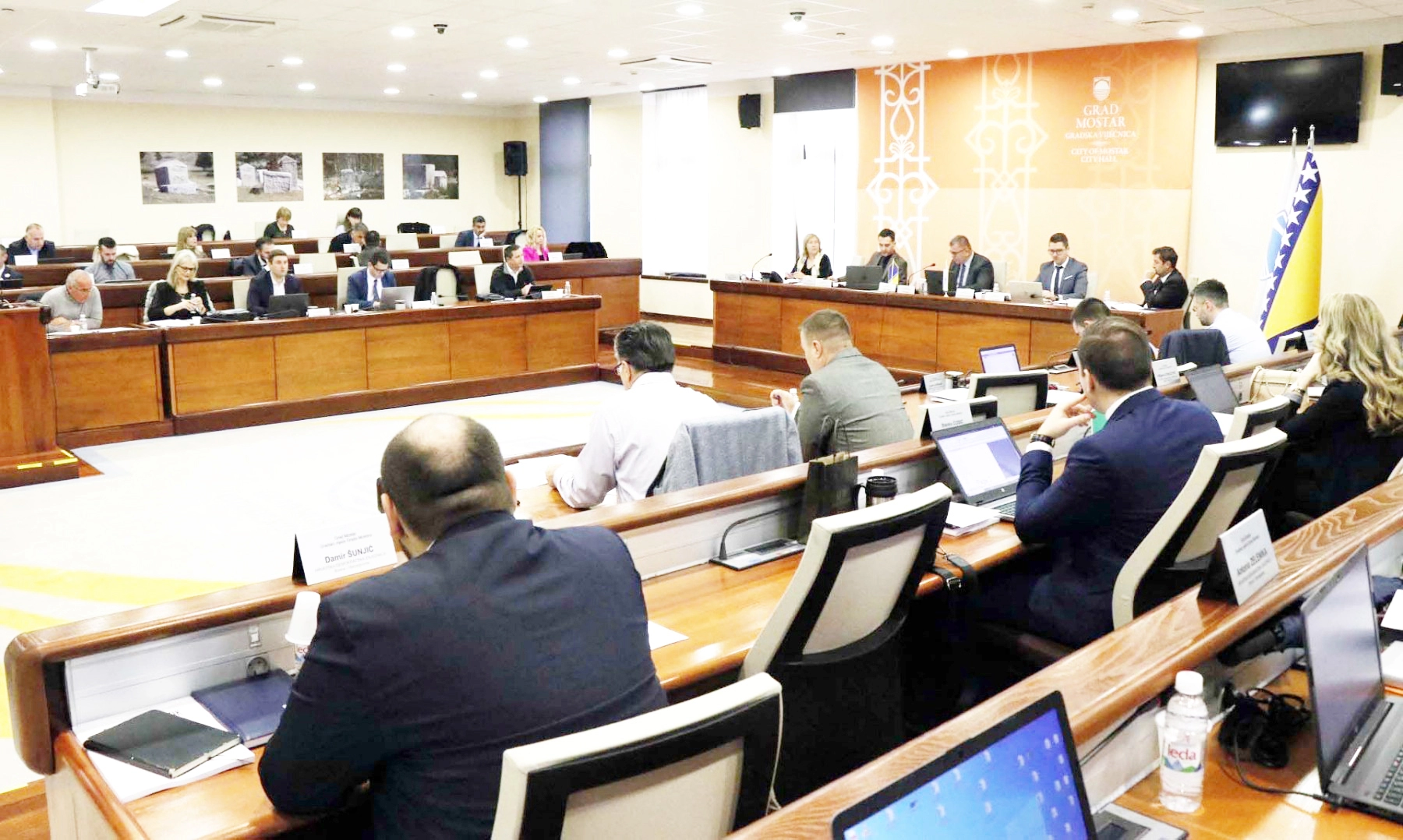 MOSTAR: HDZ BiH protiv HRS-a, Trojka protiv Četvorke