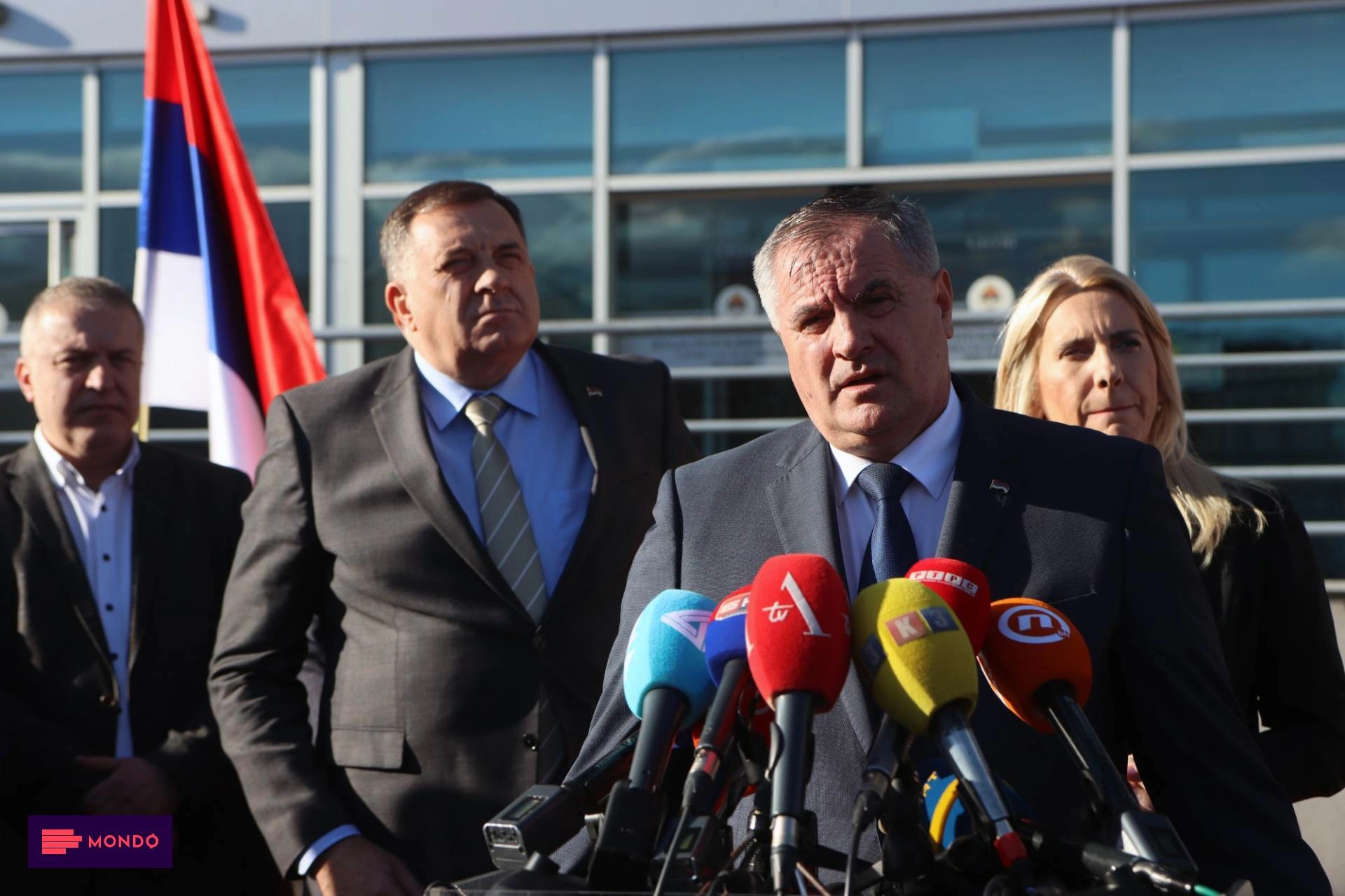 Vlasti u RS-u povećavaju nacionalne napetosti