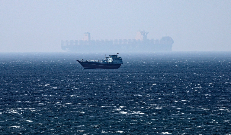 Iran prijeti da će zapaliti brodove u Hormuškom tjesnacu. To će razbjesniti Kinu