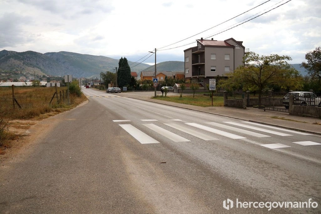 RODITELJI OGORČENI - Vozač koji je udario tri maloljetnice kod Blagaja nagodio se s Tužiteljstvom HNŽ
