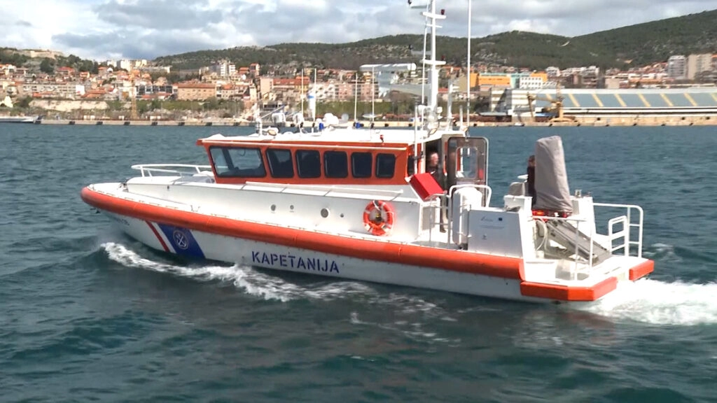 Zbog šale uslijedila tragedija: Žena ostala bez noge nakon što ju je zahvatio propeler broda
