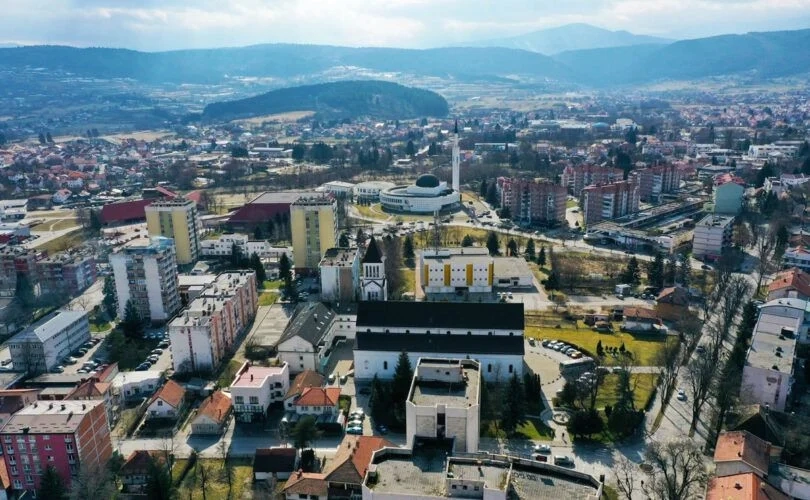 BUGOJNO - HRVATSKI NOVAC OSTAO U ŠKOLI, A HRVATSKU DJECU SE IZBACUJE VAN