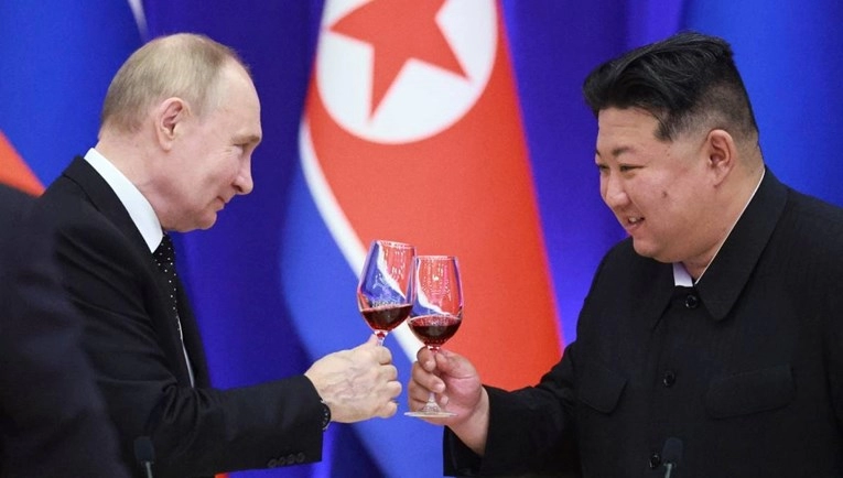 Južna Koreja: Rusija ilegalno trguje oružjem sa Sjevernom Korejom