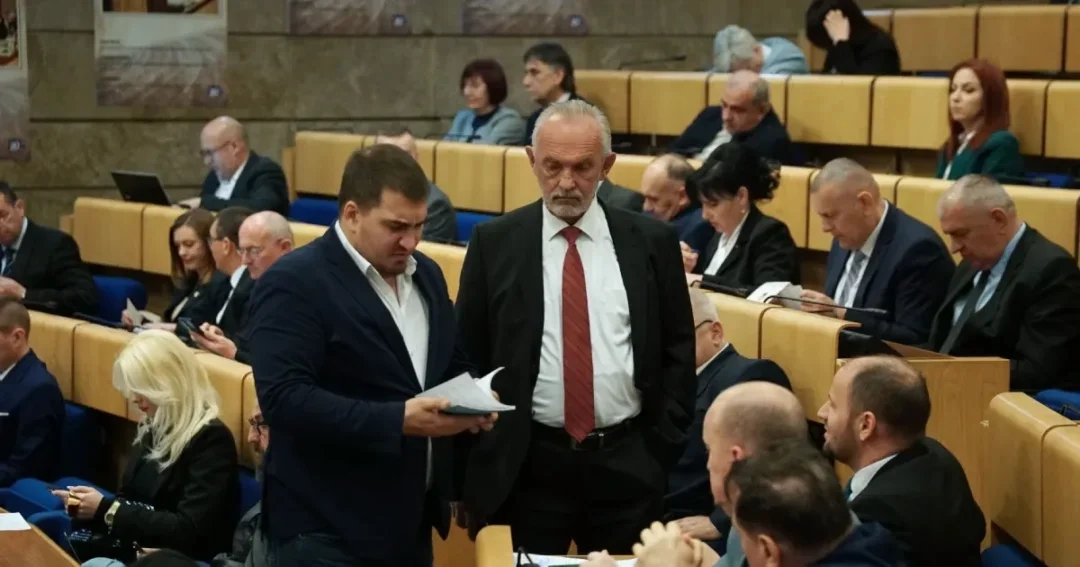 NEVJEROJATNO Delegatima u FBiH za dva dana posla isplaćen milijun KM?!