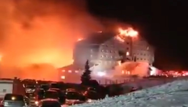 Požar progutao hotel na skijalištu u Turskoj. Najmanje šest mrtvih