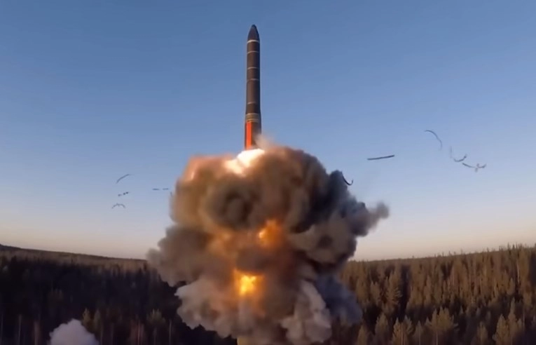 Rusi održali nuklearne vojne vježbe dan nakon propasti sastanka Trumpa i Putina