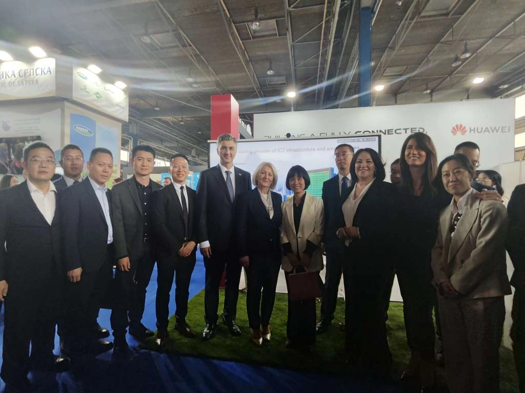 Veleposlanica Li Fan predvodila izaslanstvo kineskih tvrtki na otvorenju