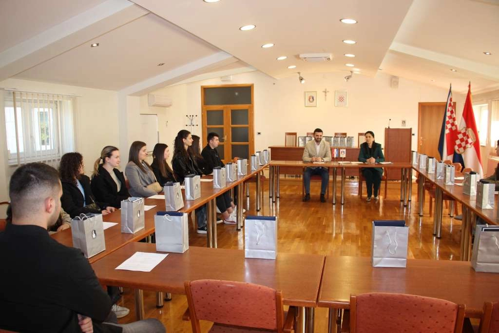 Općina Posušje dodijelila stipendije za 36 studenata