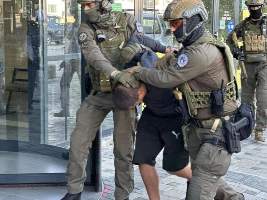 Kosovo: Na Jarinju uhićen Srbin