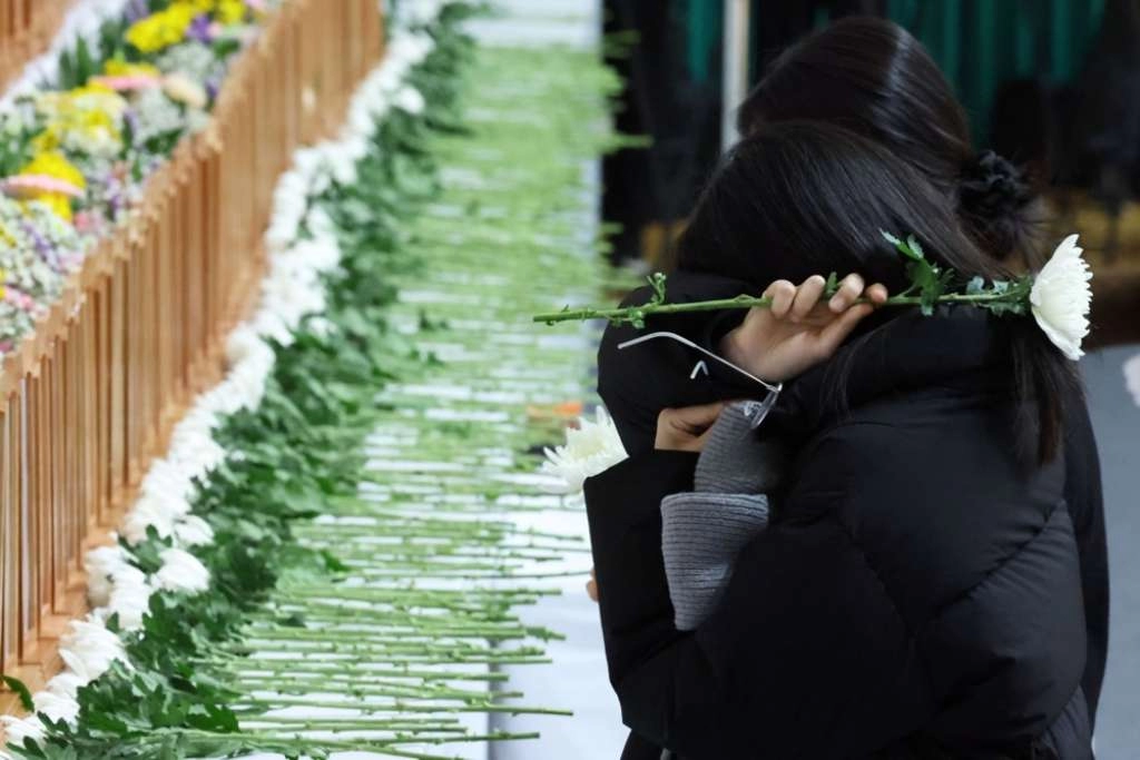 Istražitelji rade na identifikaciji žrtava i otkrivanju uzroka najsmrtonosnije zračnu katastrofe u Južnoj Koreji