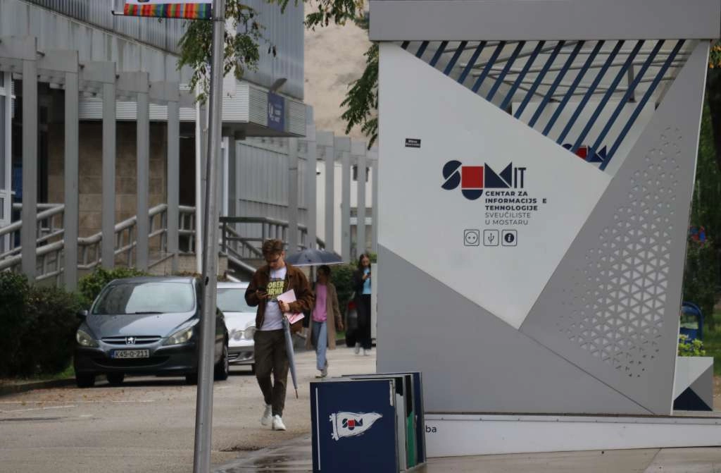 Umjetna inteligencija u visokom obrazovanju: Ključ za uspjeh na tržištu rada