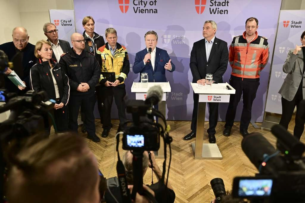 U Beču vodostaji opadaju, javni prevoz se normalizuje