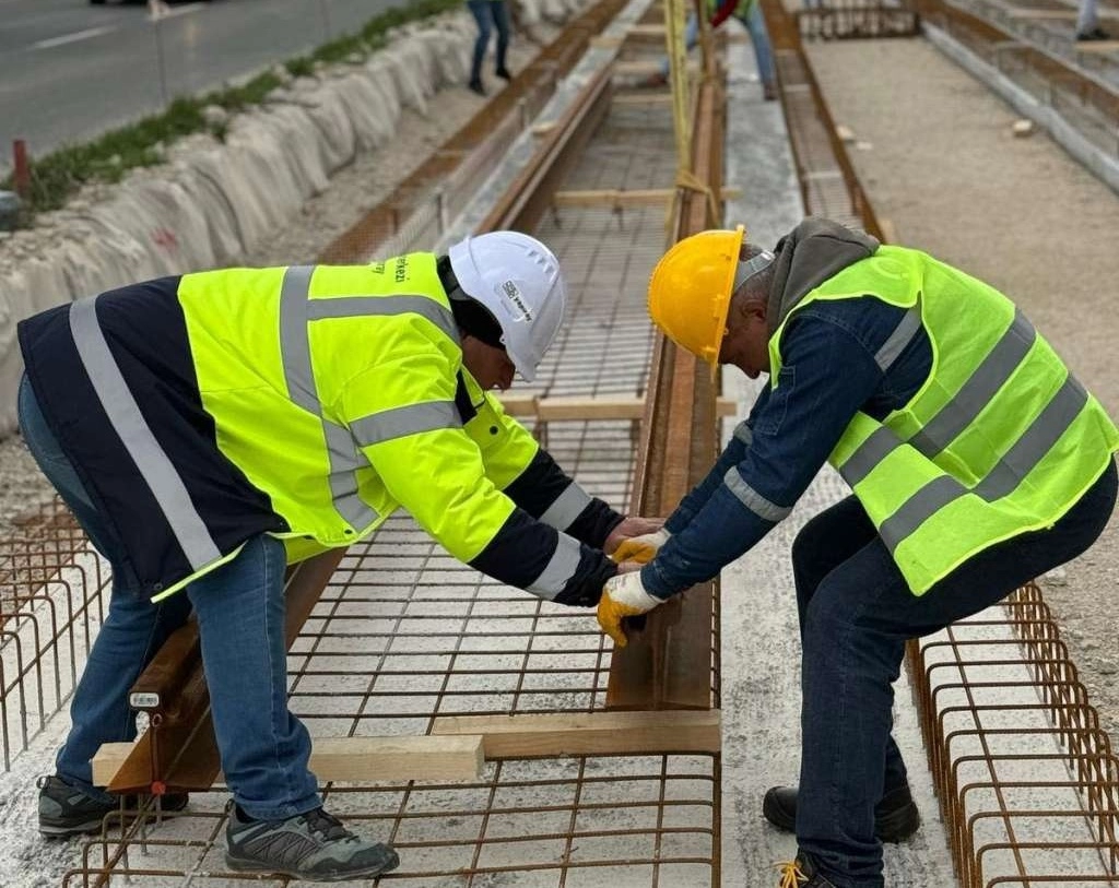 Prve šine stigle na tramvajsku prugu Ilidža - Hrasnica