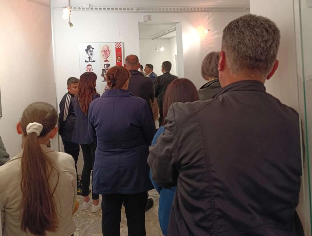 Izložba hrvatske karikature otvorena u Livnu povodom Međunarodnog dana muzeja