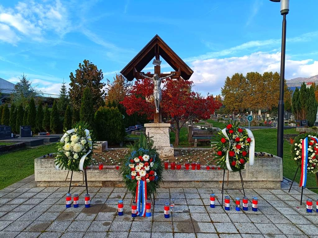 Hrvatsko kulturno društvo Napredak obilježilo blagdan Svih svetih i Dušni dan