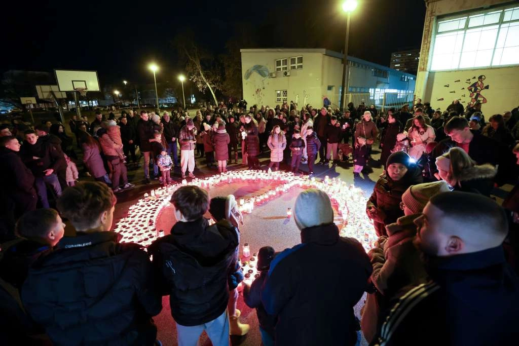 Zbog tragedije u školi policija prikuplja obavijesti i od zdravstvenih djelatnika