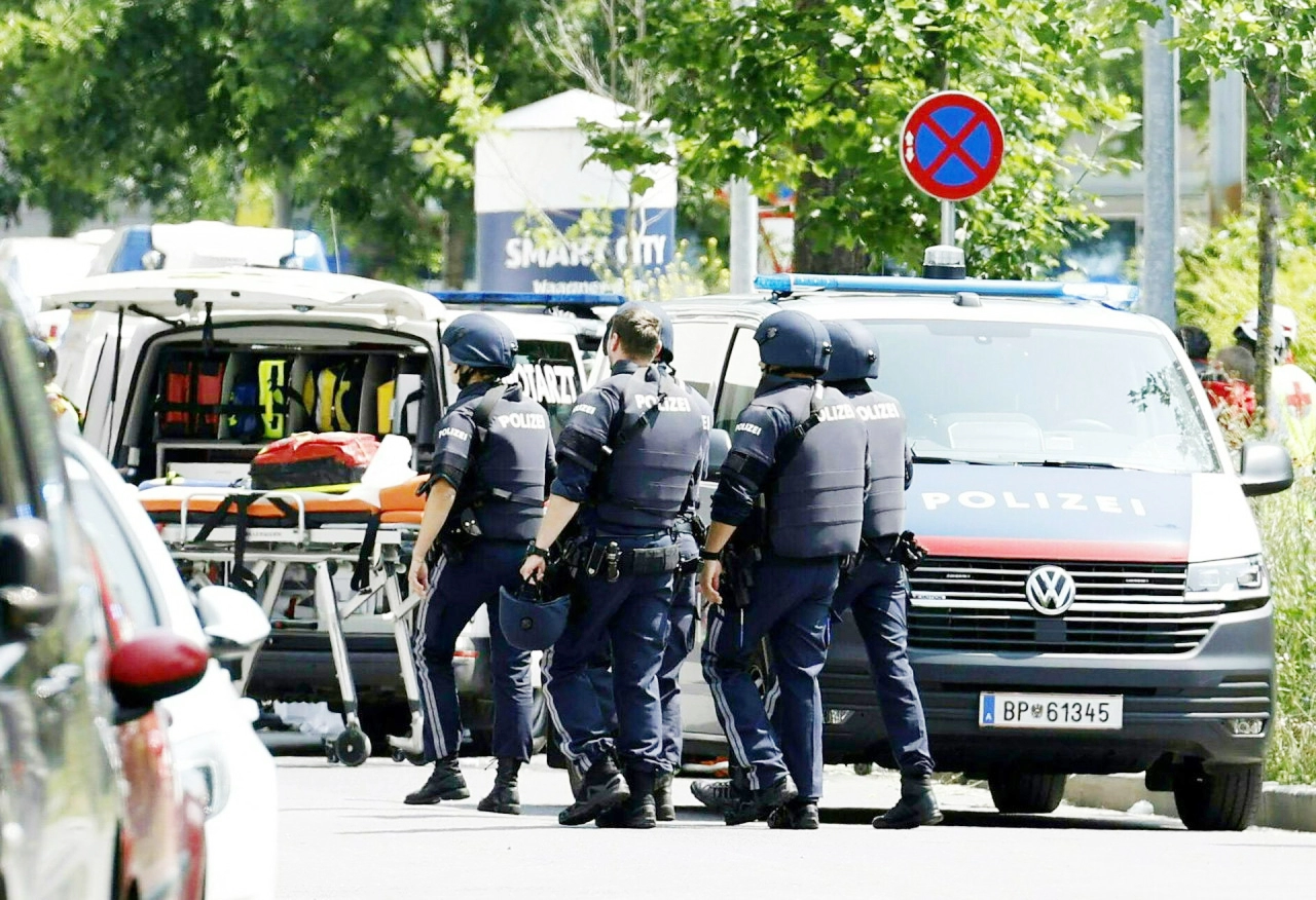 ŠOKANTNO Austrija tuguje za ubijenom djecom, 10 mrtvih, mnoštvo ranjenih