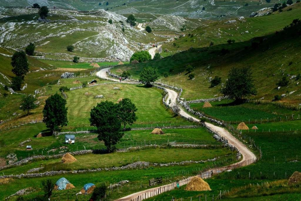 Ustupanjem fotografija Lukomira Sead Šašivarević doprinosi promociji bh. turizma