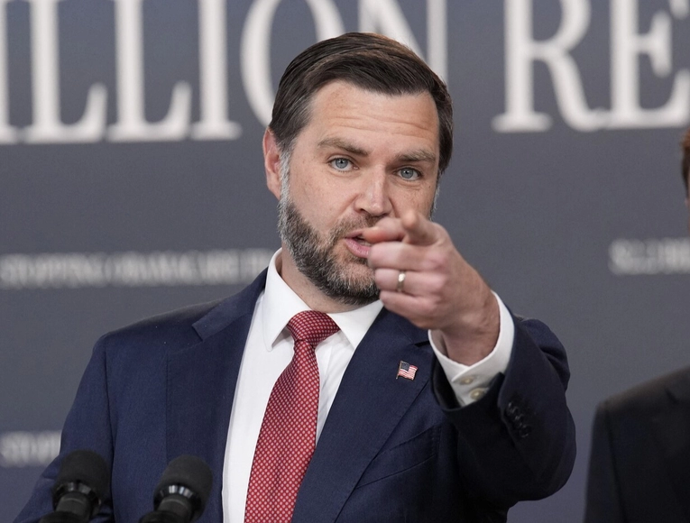 Na skupu vikao da se objave Epsteinovi spisi. JD Vance mu se narugao