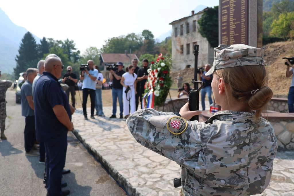 Imena i stradanje žrtava mora se čuvati od zaborava, ali i sudbinu svih žrtava i nestalih konačno rasvijetliti